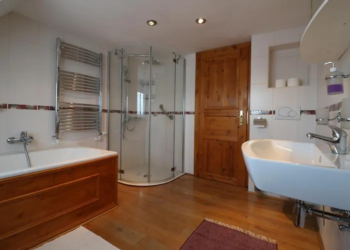 Apfelblüte Ferienhaus Schotten